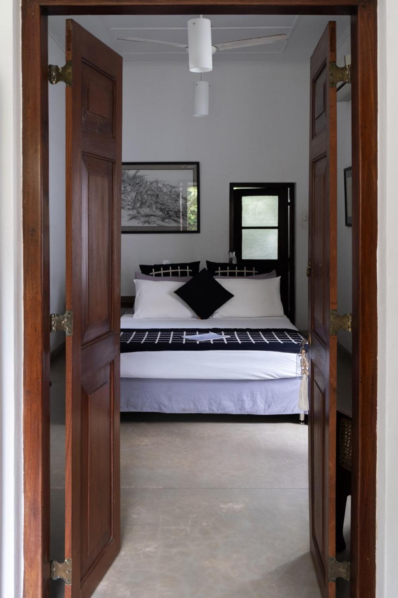 "27" Spathodea- Oasis In The City Colombo Eksteriør billede